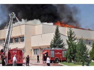 Selçuk Üniversitesi Veteriner Fakültesinde Yangın