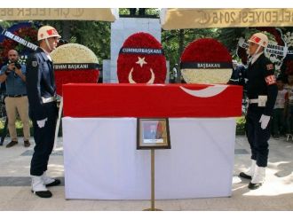 Şehit Uzman Çavuşu Binlerce Kişi Uğurladı