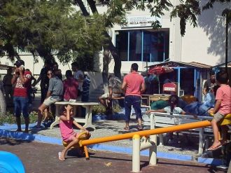 Foça’da 45 Kaçak Göçmen Yakalandı