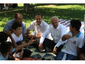 Başkan Başsoy’dan Kur’an Kursu Öğrencilerine Sürpriz Ziyaret