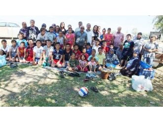 Burhaniye’de Kuran Kursu Öğrencileri Piknikte Bir Araya Geldi