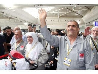 İlk Hacı Kafilesi Kutsal Topraklara Gitti