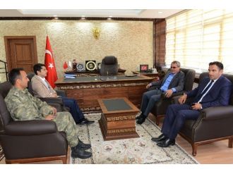 Vali Deniz, Damal Kaymakamı Vedat Yılmaz’a Hayırlı Olsun Ziyaretinde Bulundu