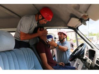 Antalya’da Toplu Ulaşım Şoförlerine Tatbikatlı Eğitim