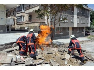 Ankara Büyükşehir İtfaiyesi, Temmuz’da Bin 705 Yangına Müdahale Etti