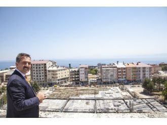 Ahlat Avm Tüm Hızıyla Devam Ediyor