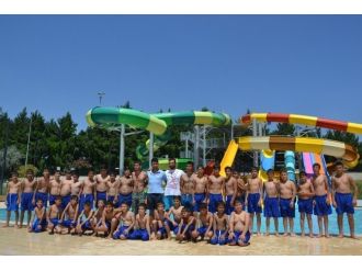 Büyükşehir’in Yüzme Kurslarına Yoğun İlgi