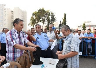 Pazarcı Esnafı Pazar Yeri Kuralarını Çekti