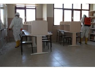 Talas’ta Okullara İlaçlama Desteği