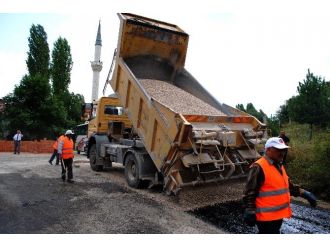 Vali Çomaktekin’den Köy Yollarındaki Çalışmalara İnceleme