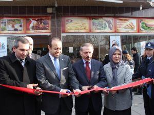 Bakan Egemen Bağış, İkinci Bahar Dinlenme Lokalini Açtı