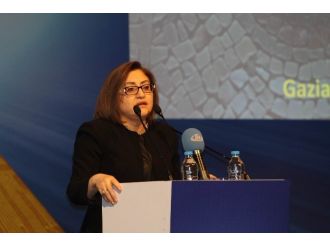 Fatma Şahin 2012’deki Terör Saldırısını Kınadı