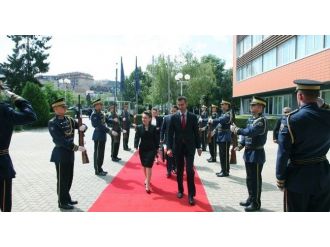 Türkiye’nin Yeni Priştine Büyükelçisi Kosova Cumhurbaşkanına Güven Mektubunu Sundu