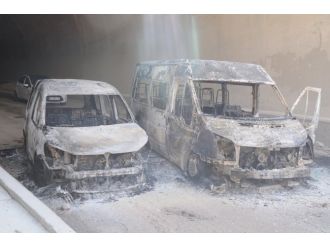 Teröristle 30 İş Makinesi Ve Aracı Yaktı