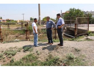 Yunusemre Belediyesi Su Kanallarına El Attı