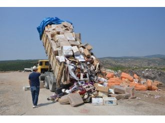Uşak’ta Yakalanan Kaçak Sigaralar İmha Edildi