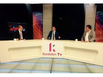 Eski Sağlık Bakanı Recep Akdağ: “Selahattin Demirtaş’ı Kurt Adama Benzetiyorum”