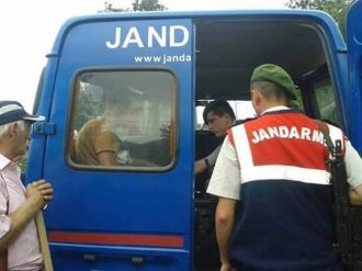 Köylüler, Pkk’lı Zannettikleri Iraklı Mülteciyi Jandarmaya Teslim Ettiler