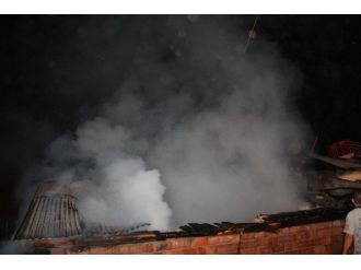 Elazığ’da Ev Yangını