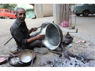 Bir Zamanlar Randevu İle Çalışırdı, Şimdi Köy Köy Dolaşıp İş Arıyor