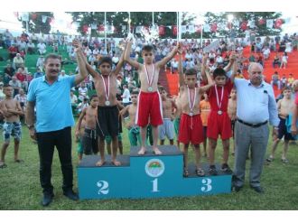 Karakucak Güreşleri Yıldızlar Mücadelesi Soğucak’ta Yapılacak