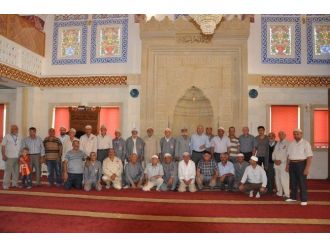 İlk Hacı Kafilesi Dualarla Kutsal Topraklara Uğurlandı