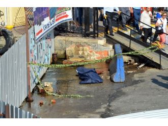 Karaköy’de Denizden Ceset Çıktı