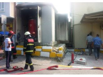Hastaneye Ait Trafoda Çıkan Yangın Korkuttu