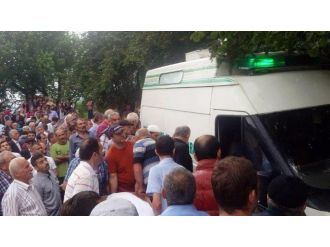 Evlat Kurşunuyla Ölen Baba Toprağa Verildi