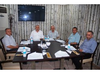 Ak Parti’nin ‘Vefa’ Ziyaretleri Sürüyor