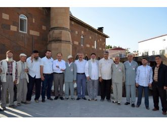 Hacı Adayları Kutsal Topraklara Uğurlandı