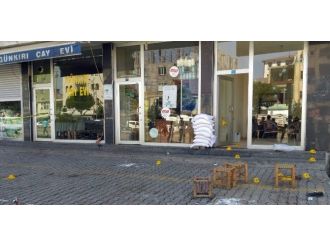 Güroymak’ta Kahvehaneyi Taradılar: 2 Ölü, 6 Yaralı