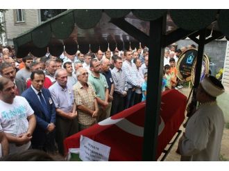 Genç Yaşta Beyin Kanamasından Ölen Polise Son Görev