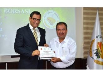 Diksiyon Ve Hitabet Şekilleri Eğitiminde Sertifika Töreni