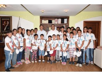 ‘Şehit Fırat Çakıroğlu Ülkü Çiçekleri’nden Başkan Can’a Ziyaret