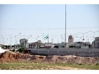 Sınıra Öso Bayrağı Asıldı