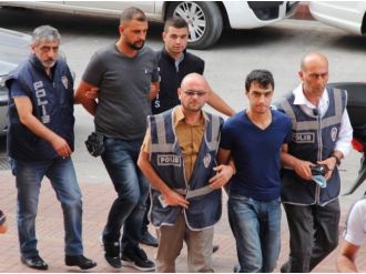 Dolandırıcılar Suçüstü Yakalandı