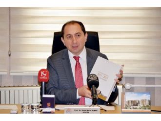 Rektör Alkan’dan Değerlendirme Toplantısı