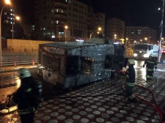 Diyarbakır’da Ak Parti’ye Bombalı Saldırı