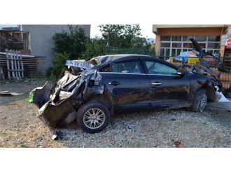 1.5 Yaşındaki Bebek Kazada Araçtan Fırlayarak Can Verdi!