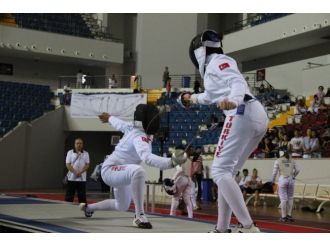 Eskrim Yıldızlar A Türkiye Şampiyonası Mersin’de Devam Ediyor