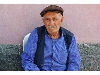 Traktörün Altında Kalan Çiftçi Öldü