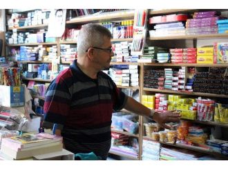 (Özel Haber) Tatil Süresinin Uzaması Kırtasiyecileri Vurdu