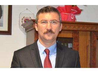 İstatistikler Üniversite Öğrencilerini Evlilikten Soğutuyor