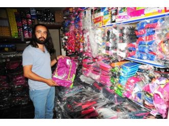 Vanlı Kırtasiyeciler Ertelemeye Tepkili