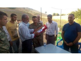 Şehit Babasına Şehadet Belgesi Verildi