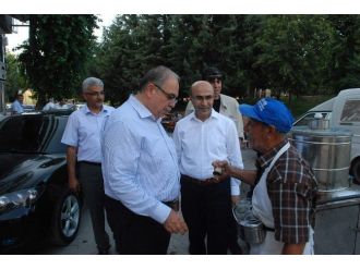 Vali Ve Başkan Esnafı Ziyaret Etti