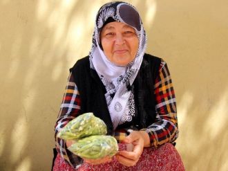 Bamya Satarak Kazandığı Para İle Hacca Gitti
