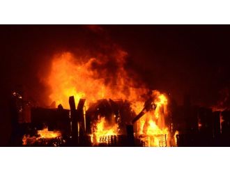 Çekmeköy’de Yangın Paniği