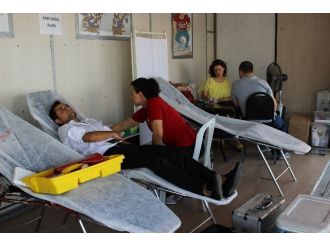 Deepo Outlet Avm ‘De Kan Bağışı Kampanyası Yapıldı